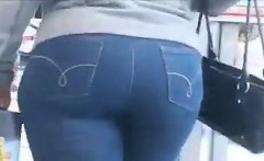 Nice Booty In Tight Jeans