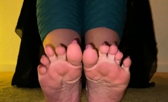 Maitresse Madelines solo foot fetish POV